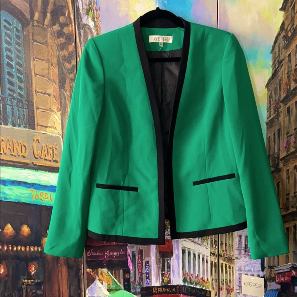 Green/black blazer